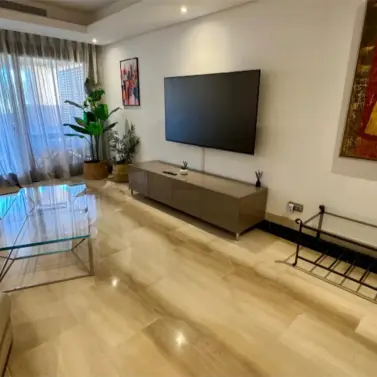 Venta de apartamento en planta media en Estepona