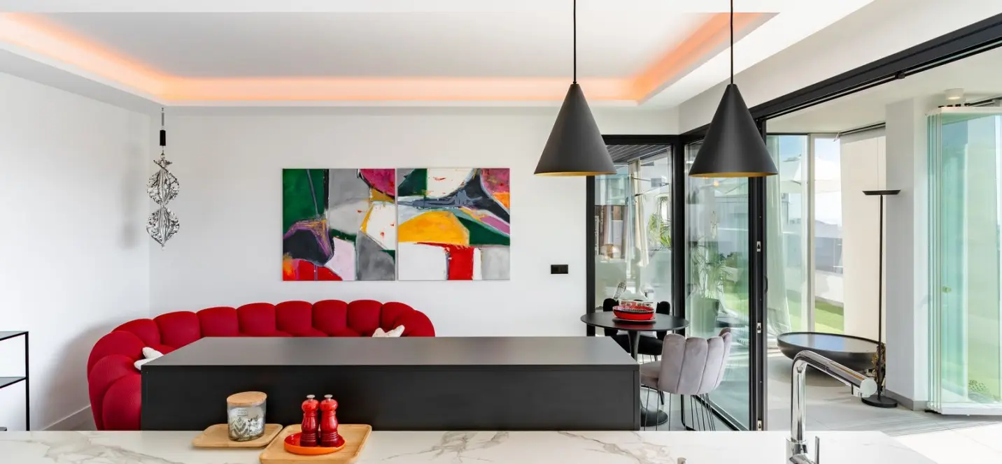 Sale of penthouse in Estepona 3