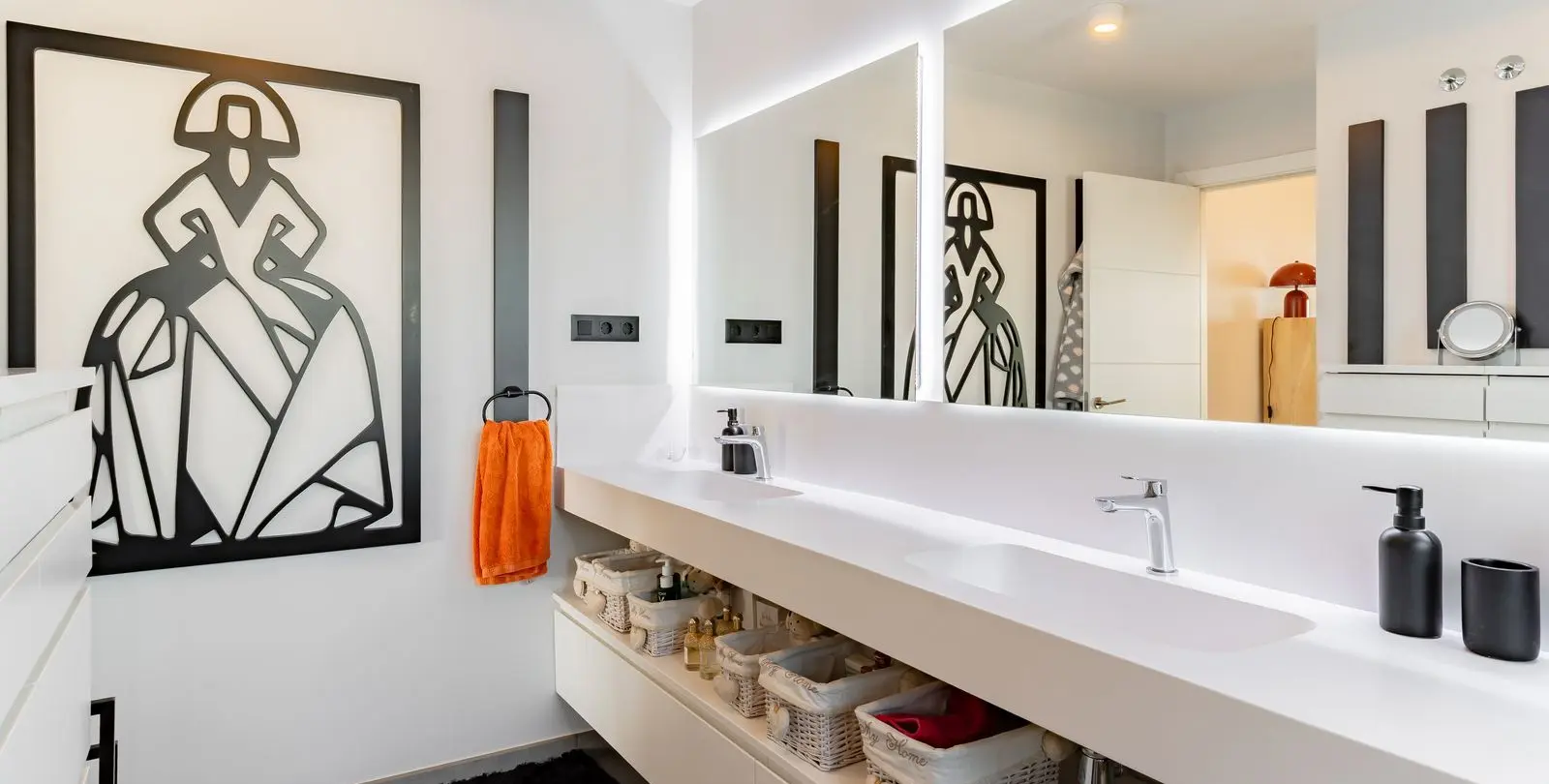 Sale of penthouse in Estepona 16