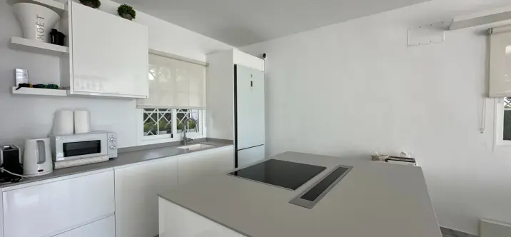 Alquiler a largo plazo de adosado en Estepona 3