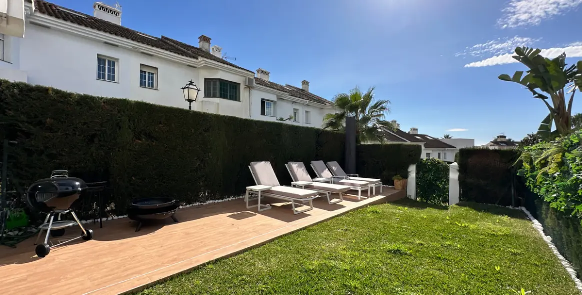 Alquiler a largo plazo de adosado en Estepona 36