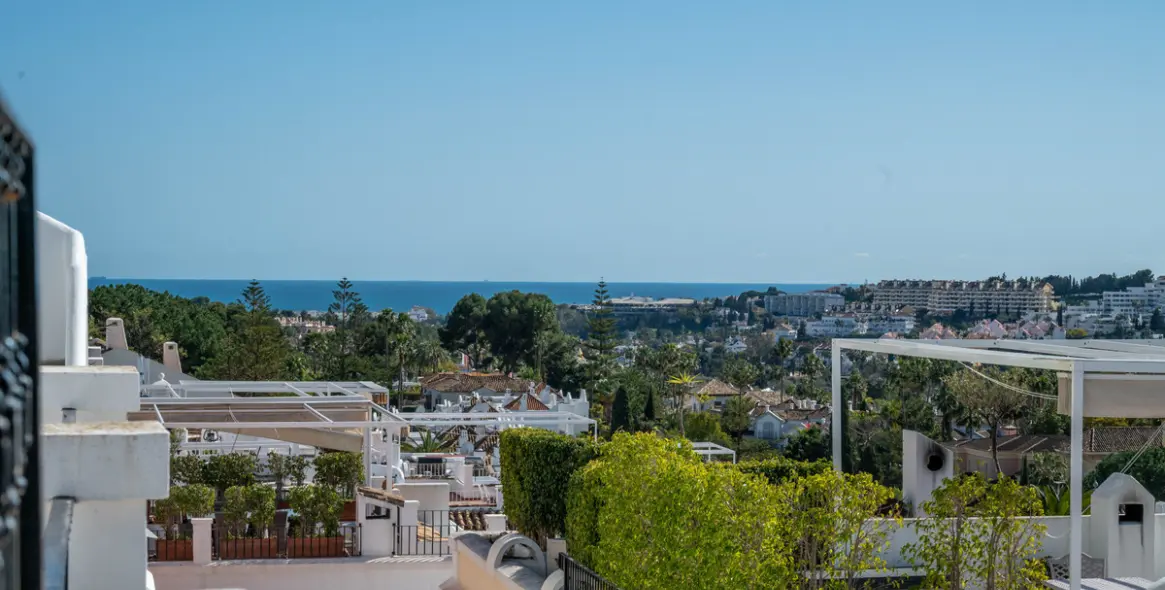 Venta de adosado en Nueva Andalucía 2