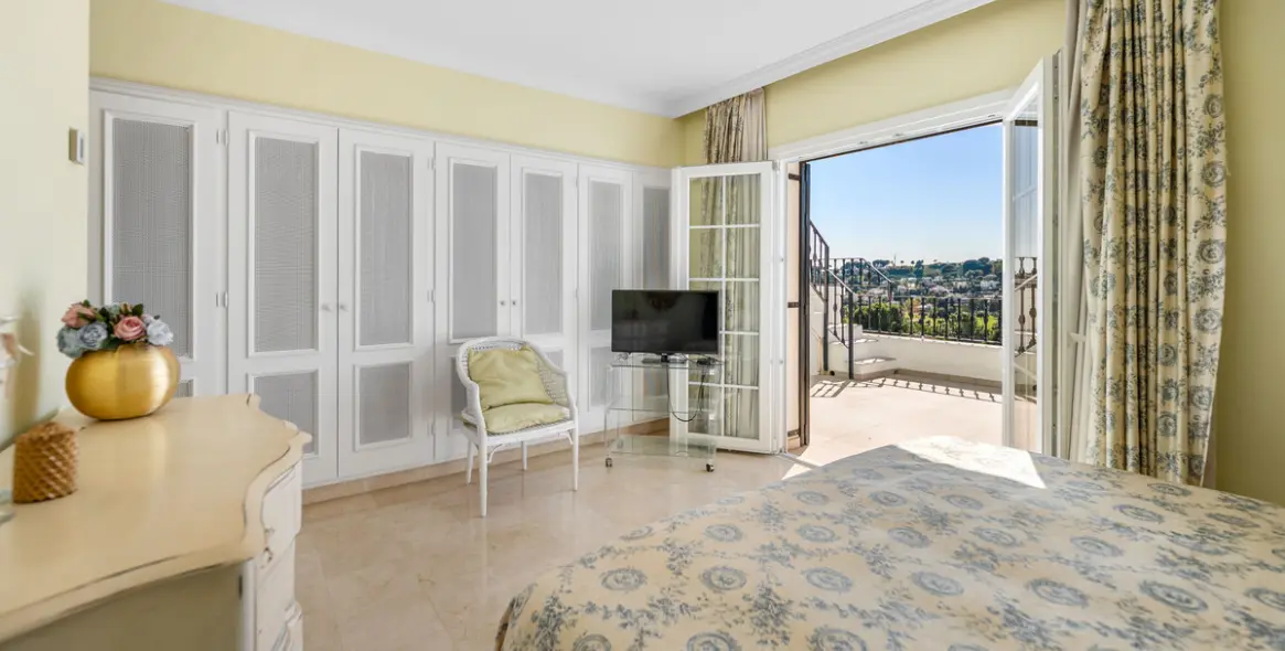 Venta de adosado en Nueva Andalucía 19