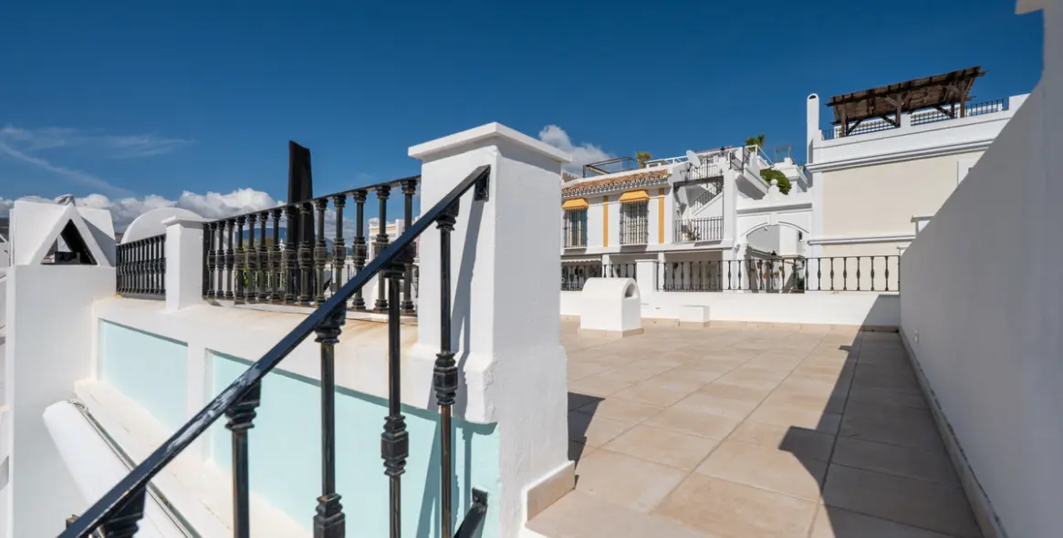 Продажа таунхауса в Nueva Andalucía 27