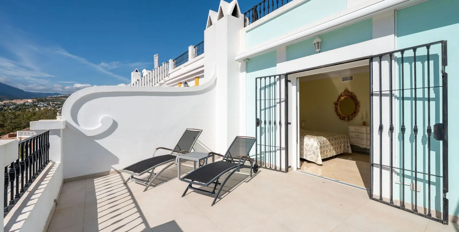 Sale of townhouse in Nueva Andalucía 25