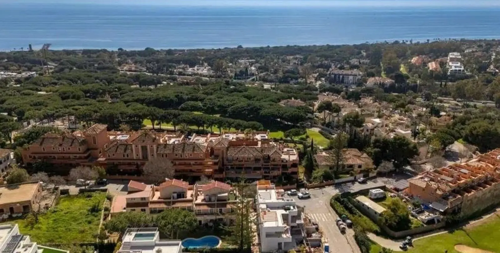Sale of semi-detached house in Cabopino 24