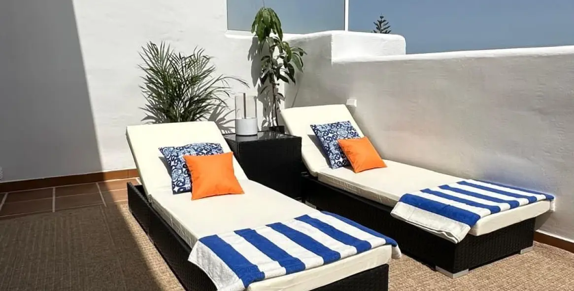 Краткосрочная аренда двухуровневого пентхауса в Estepona 5