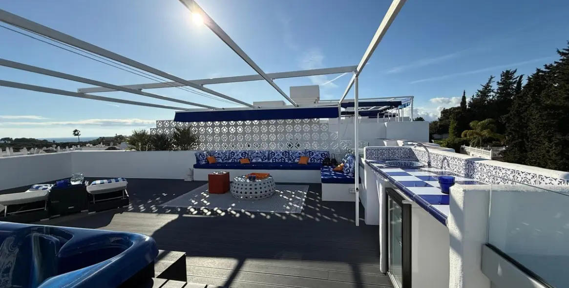 Краткосрочная аренда двухуровневого пентхауса в Estepona 41