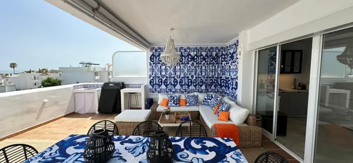 Short-term rent of penthouse duplex in Estepona 2