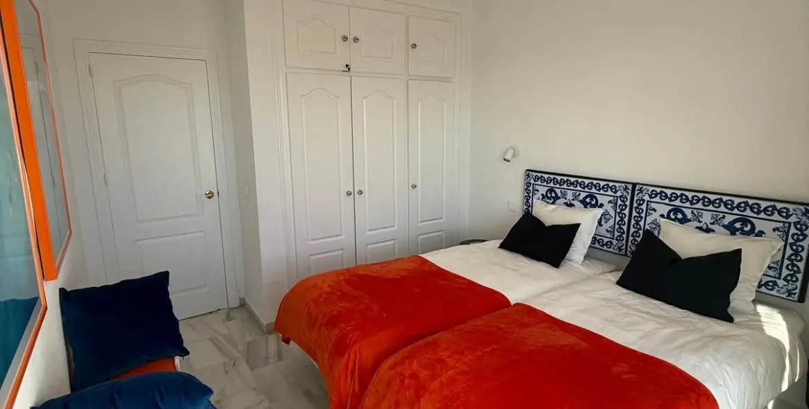 Alquiler a corto plazo de ático dúplex en Estepona 38