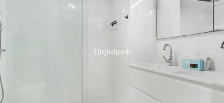 Sale of middle floor apartment in Mijas 0