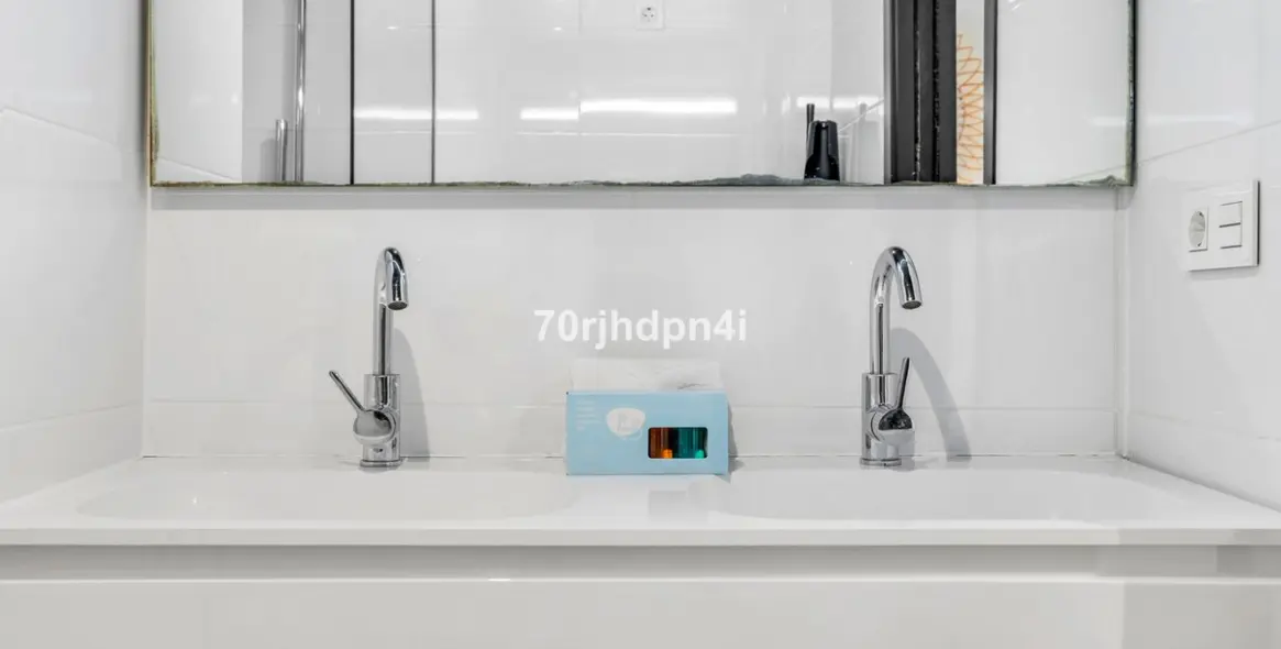 Sale of middle floor apartment in Mijas 2