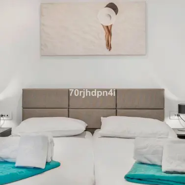 Sale of middle floor apartment in Mijas