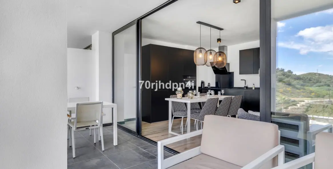 Sale of middle floor apartment in Mijas 18