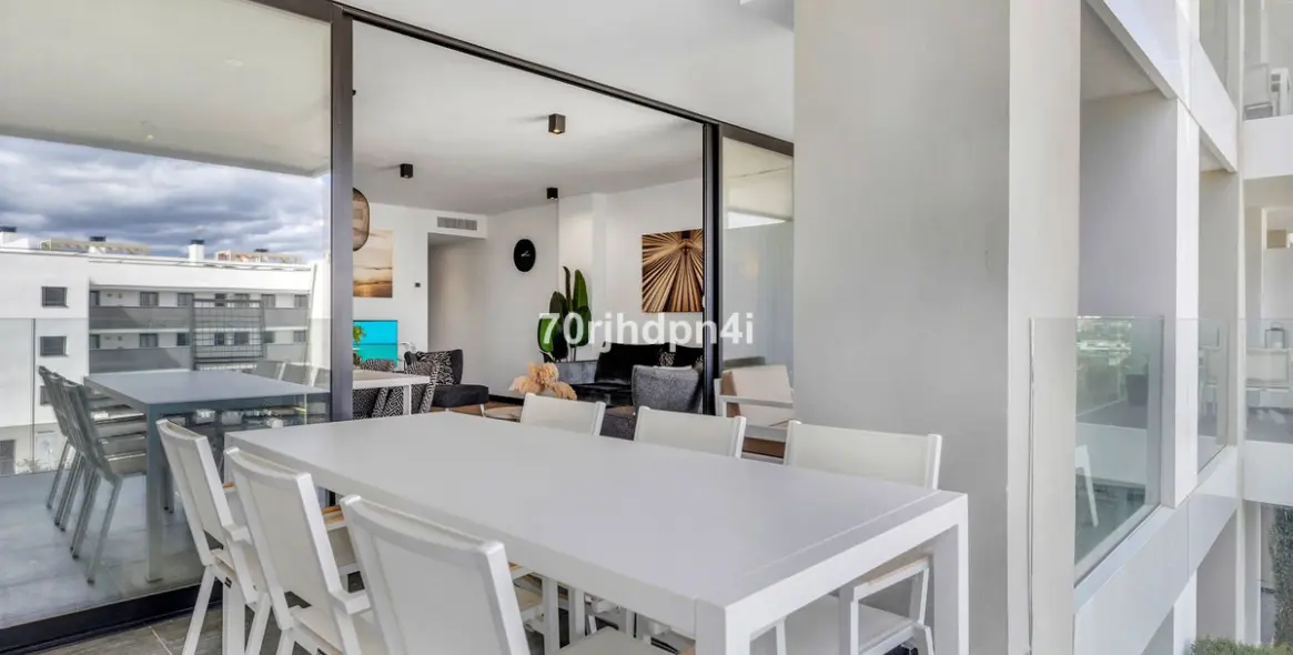 Sale of middle floor apartment in Mijas 20