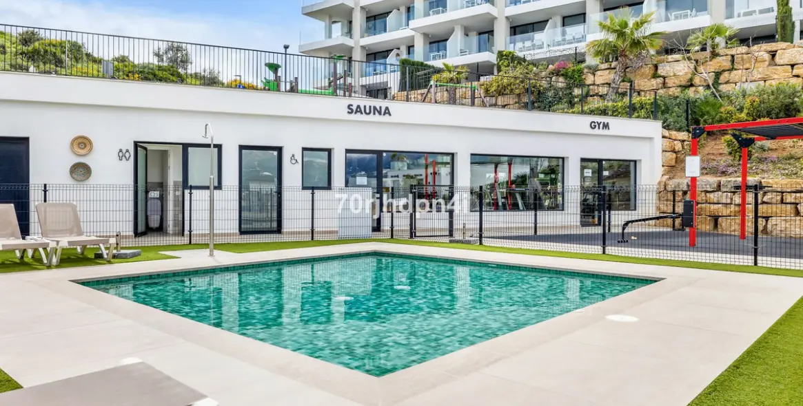 Sale of middle floor apartment in Mijas 34