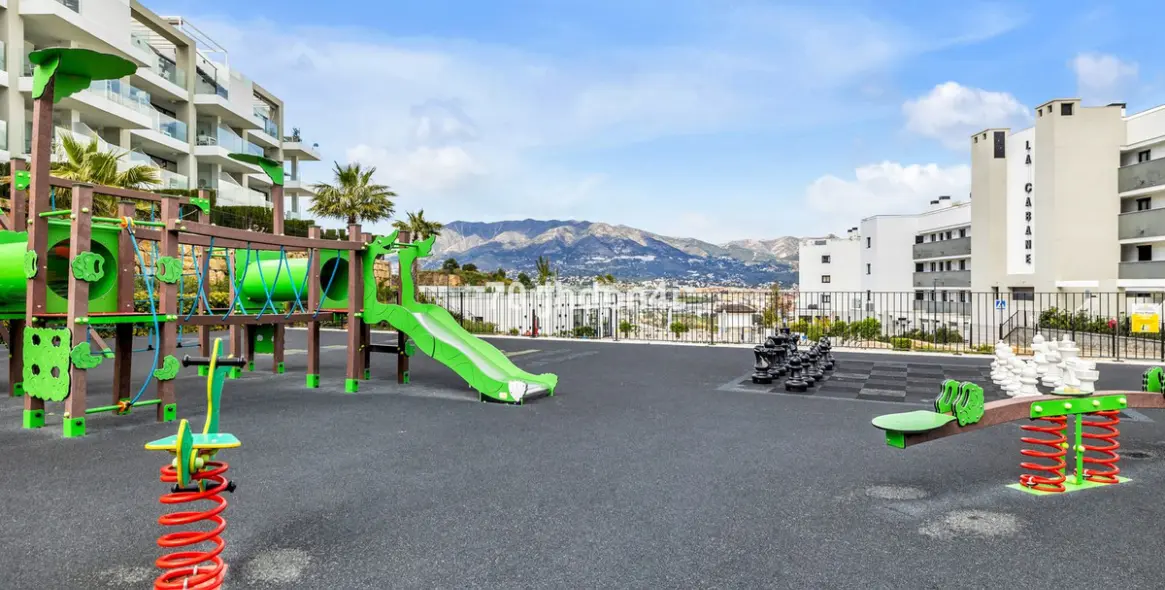 Sale of middle floor apartment in Mijas 35