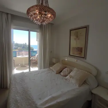 Sale of middle floor apartment in Marbella