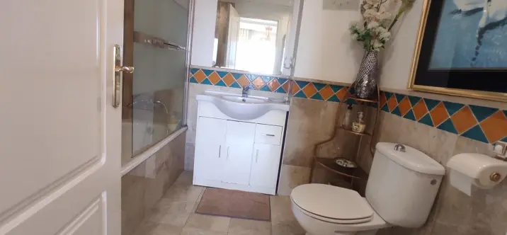 Sale of middle floor apartment in Marbella 4