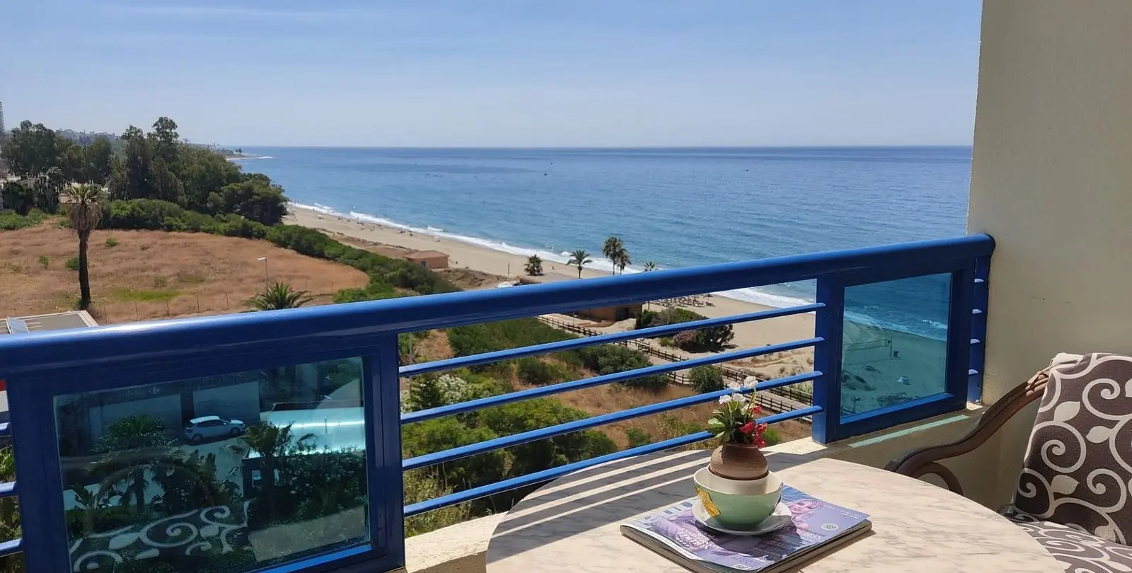 Venta de apartamento en planta media en Marbella 1