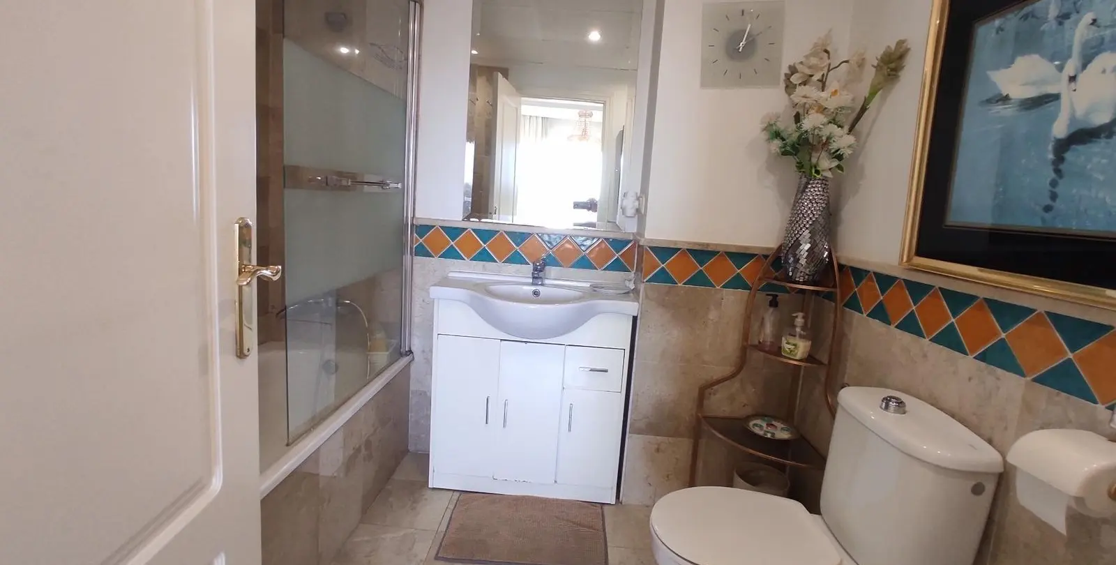 Venta de apartamento en planta media en Marbella 4