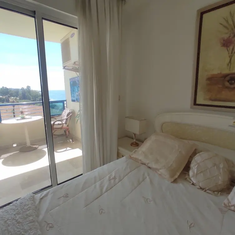 Sale of middle floor apartment in Marbella