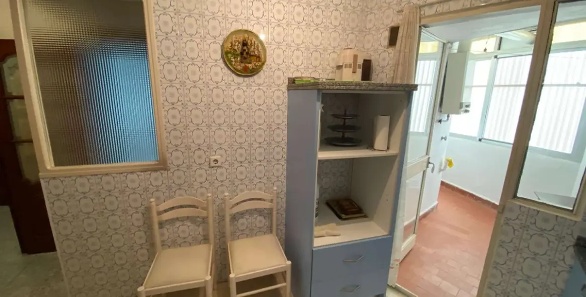 Продажа апартаментов на среднем этаже в Malaga 4