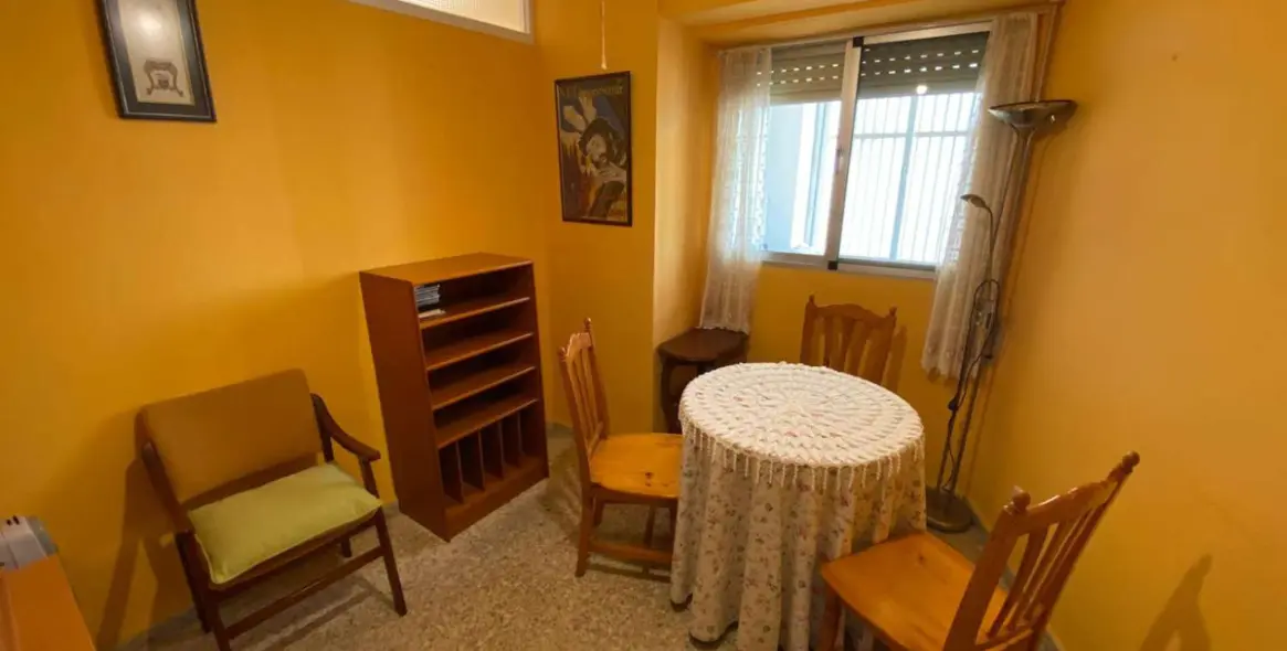 Продажа апартаментов на среднем этаже в Malaga 14