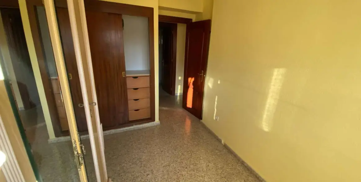 Продажа апартаментов на среднем этаже в Malaga 25