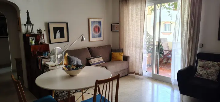 Sale of ground floor apartment in Estepona 2