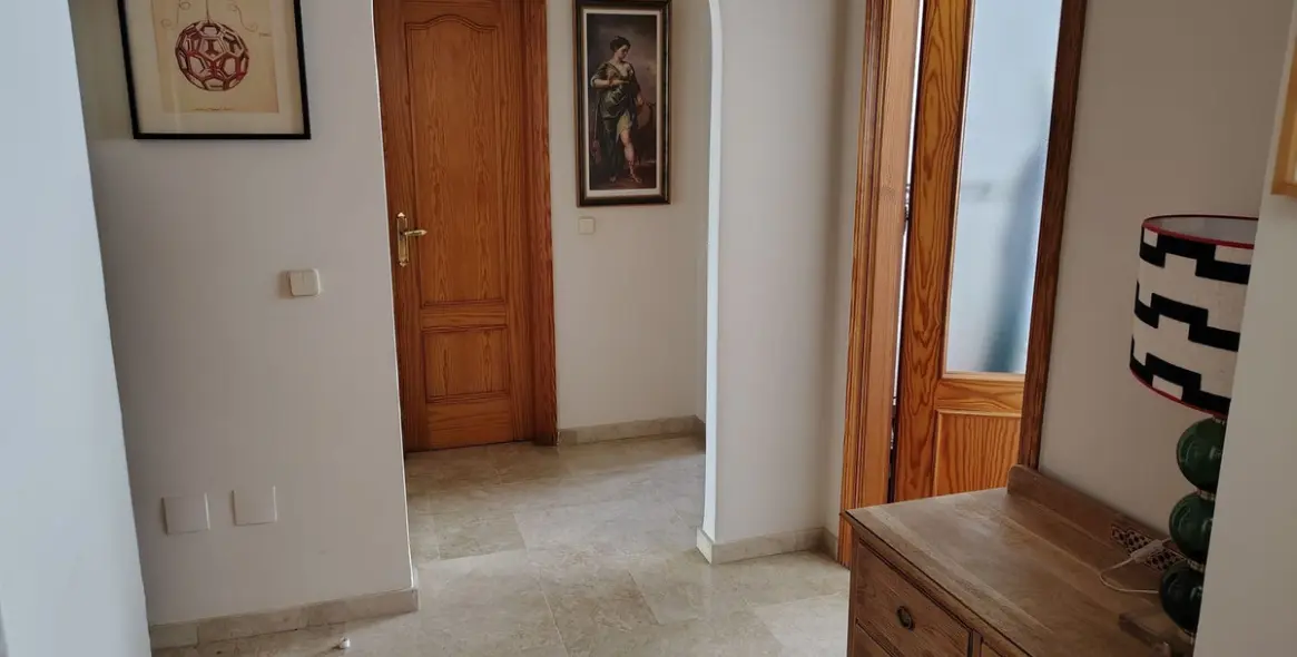 Sale of ground floor apartment in Estepona 15