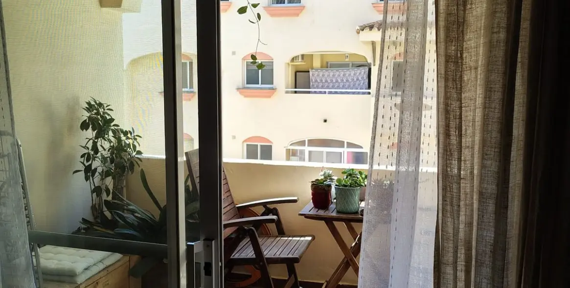 Sale of ground floor apartment in Estepona 21