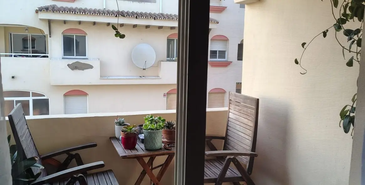 Sale of ground floor apartment in Estepona 25