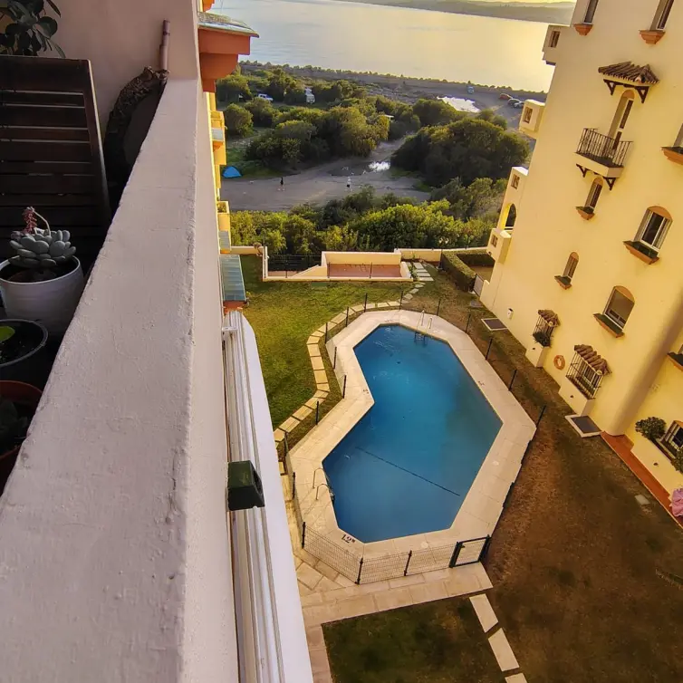 Продажа апартаментов на первом этаже в Estepona