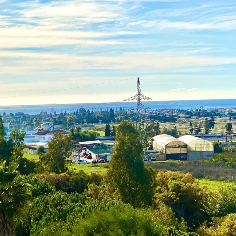 Sale of penthouse in Nueva Andalucía