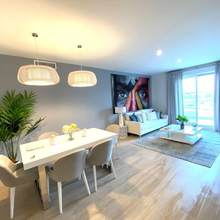 Sale of penthouse in Nueva Andalucía