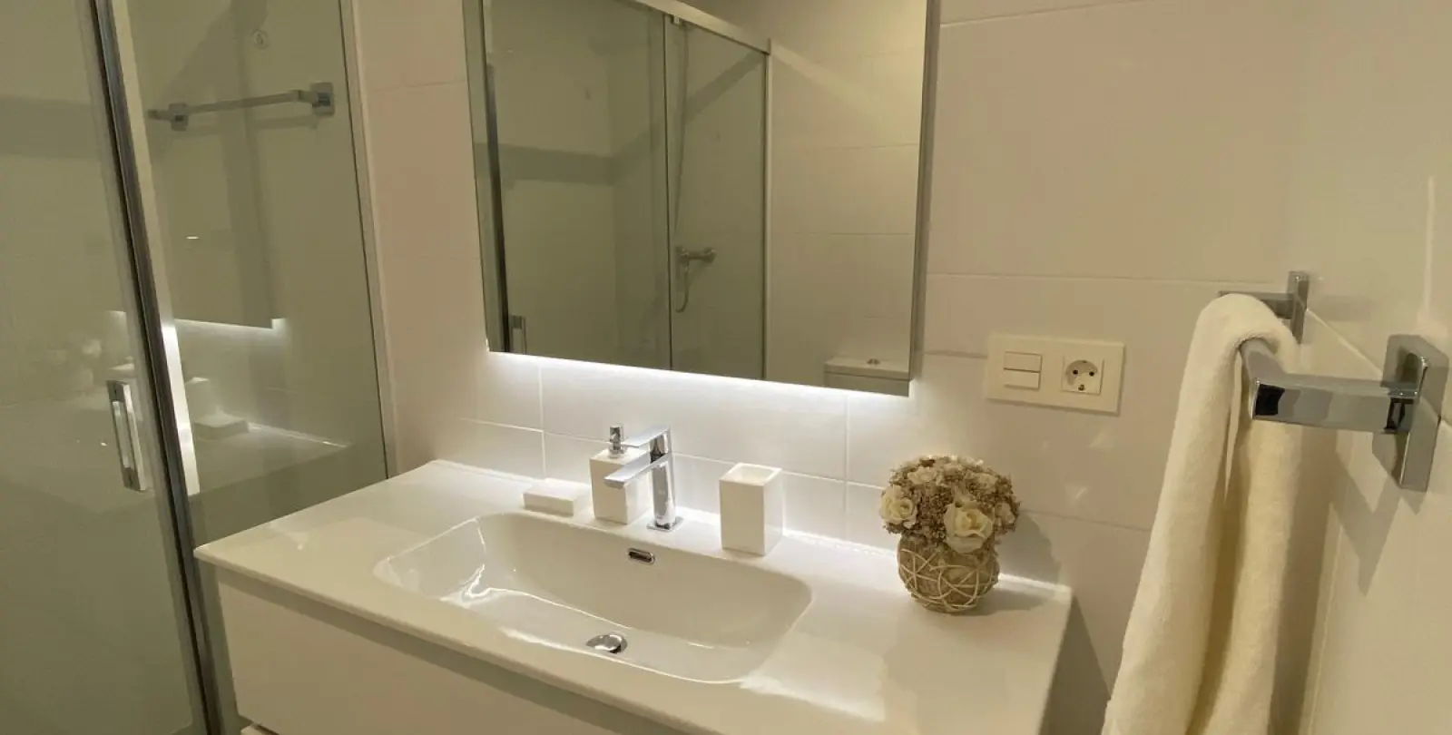 Sale of penthouse in Nueva Andalucía 7