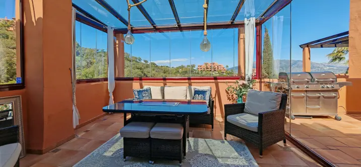 Sale of duplex in La Mairena 2