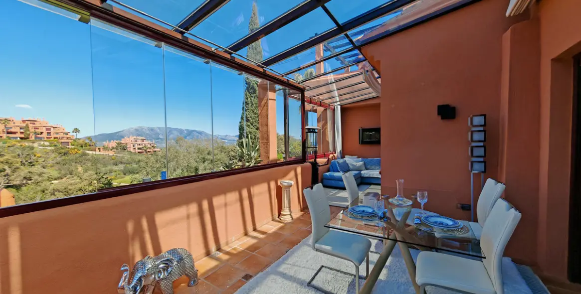 Sale of duplex in La Mairena 4