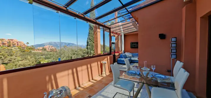 Sale of duplex in La Mairena 3