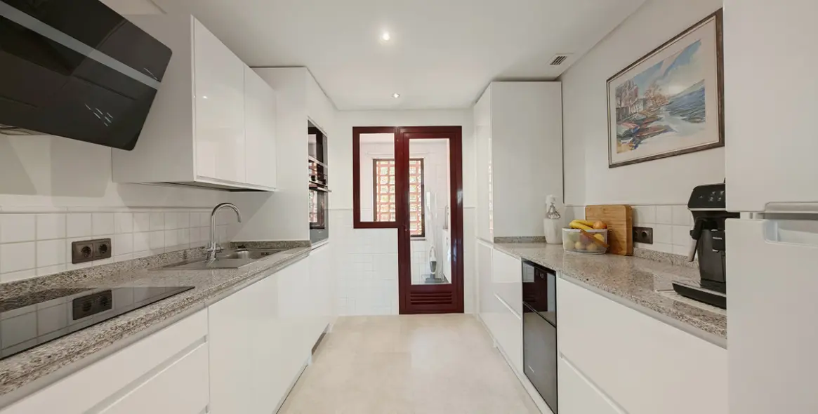 Sale of duplex in La Mairena 9