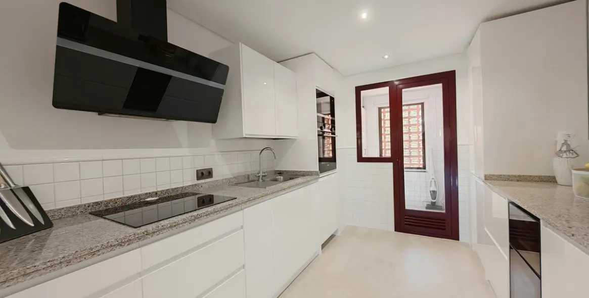 Sale of duplex in La Mairena 10