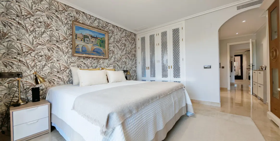 Sale of duplex in La Mairena 18