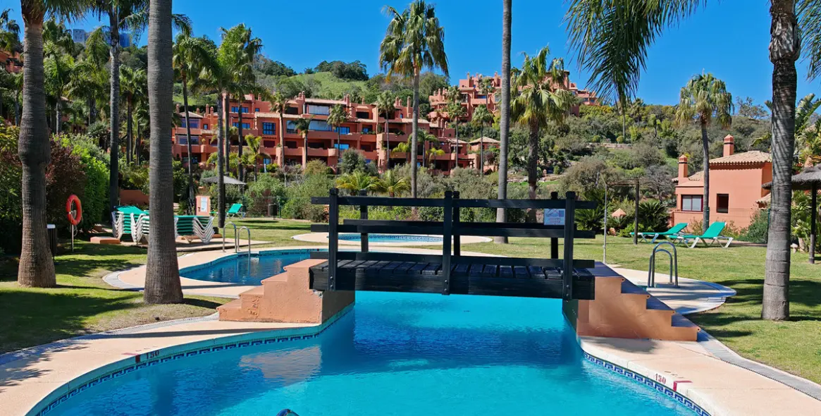 Sale of duplex in La Mairena 27