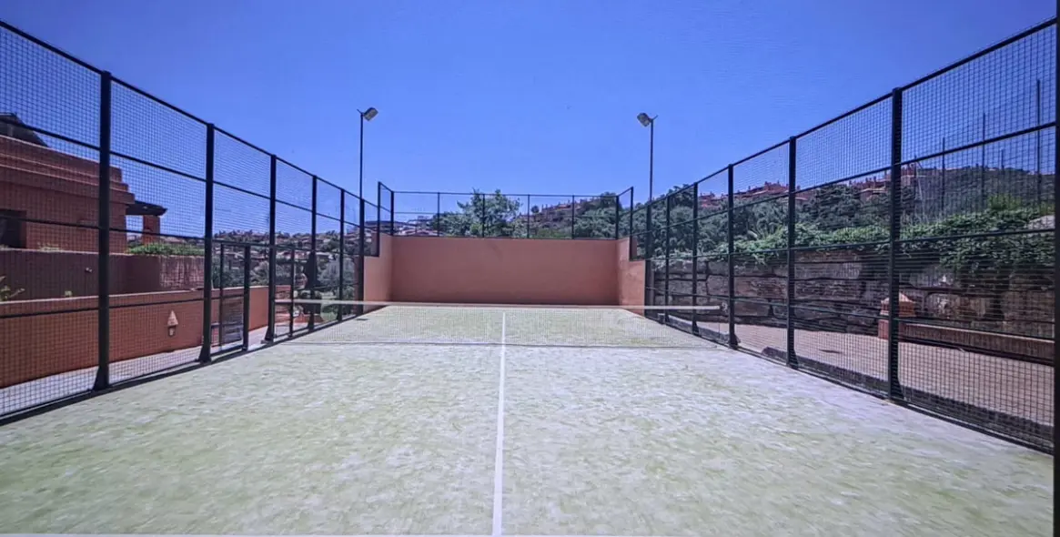 Sale of duplex in La Mairena 30