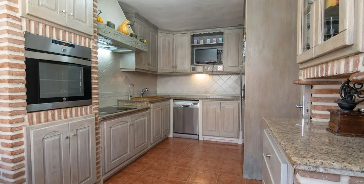 Продажа таунхауса в Estepona 8