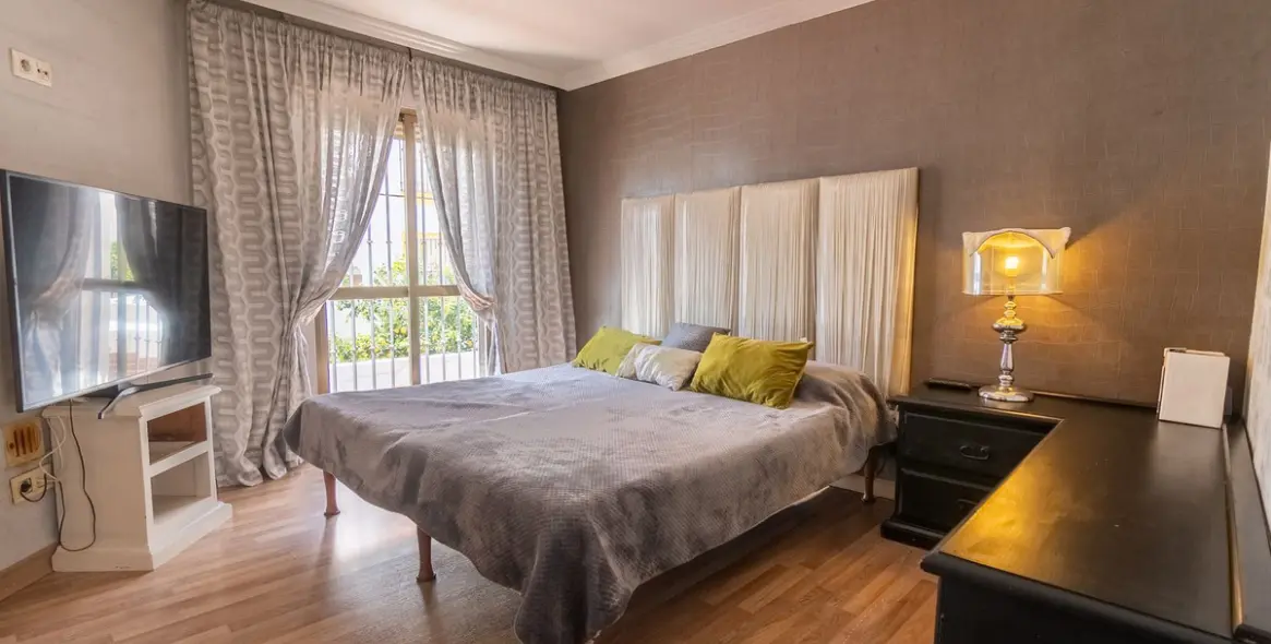 Продажа таунхауса в Estepona 9