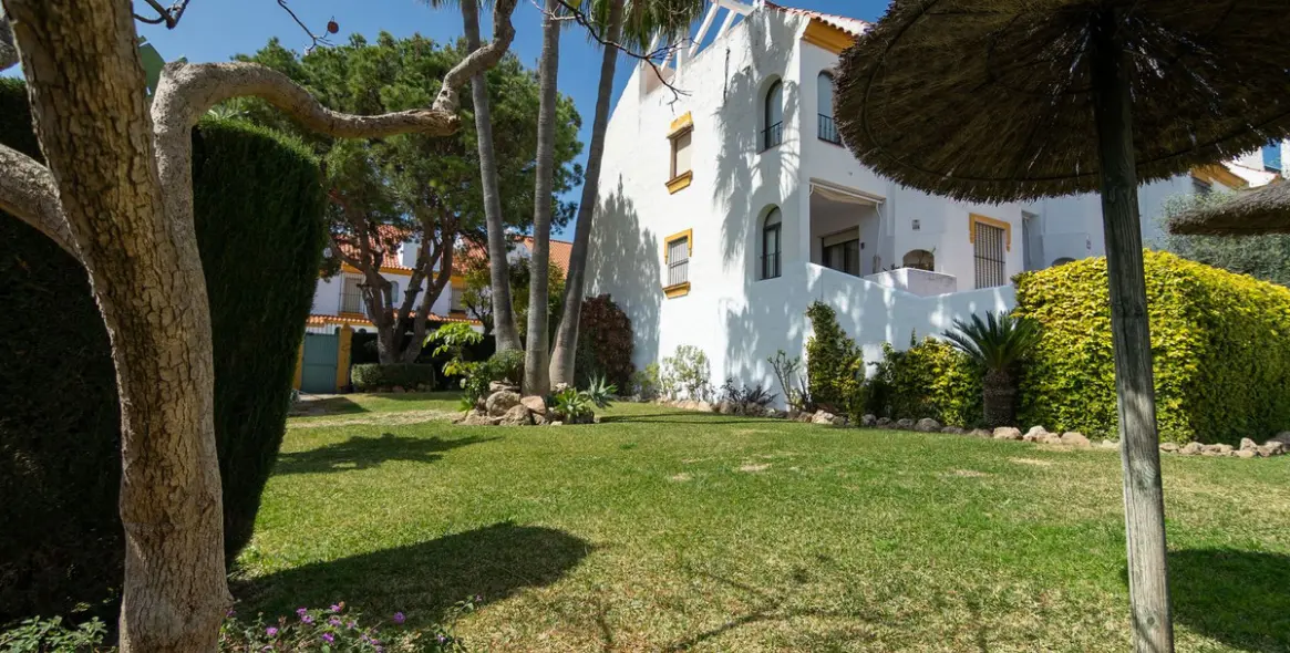 Продажа таунхауса в Estepona 36