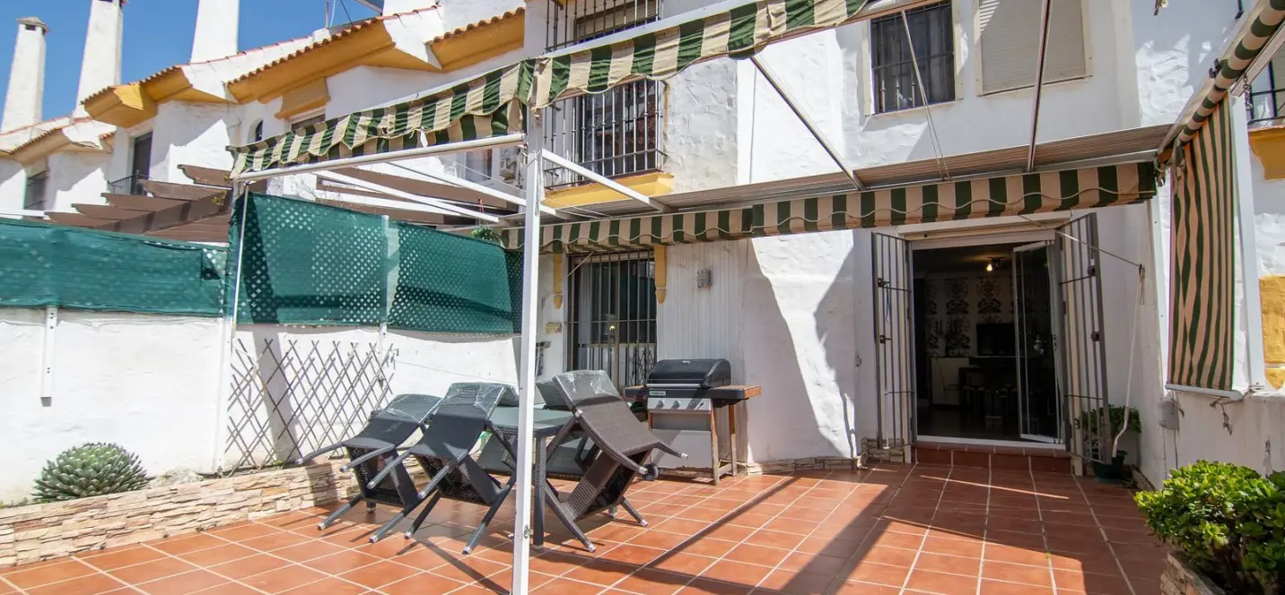 Venta de adosado en Estepona 1
