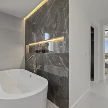 Venta de apartamento en planta media en Benahavís